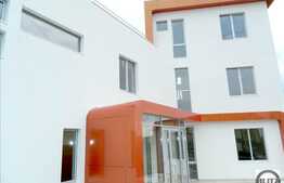 Cladire de birouri 350 mp, imobil 2014, terasa, 15 parcari. Prima Inchiriere!