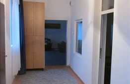 Spatiu pentru birouri, 110 mp, curte cu parcari private, zona Piata Engels!