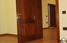 Spatiu de inchiriat, 100 mp, in zona centrala!