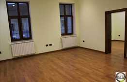 Spatiu de inchiriat, 100 mp, in zona centrala!