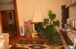 Vanzare 2 camere decomandat 60 mp, complet mobilat si utilat, imobil tip vila