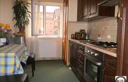 Vanzare 2 camere decomandat 60 mp, complet mobilat si utilat, imobil tip vila