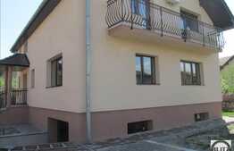 Casa pentru birouri, 240 mp, 10 parcari, la 2 minute de statia de autobuz