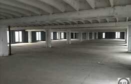 Spatiu de inchiriat, 800 mp, in cladire de birouri, zona Traian Vuia!