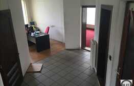 Spatiu pentru birouri, 340 mp, terase 15 mp, teren 800 mp, in zona centrala!