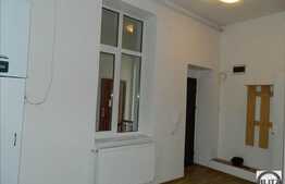 Spatiu ultracentral, 58,5 mp, 3 incaperi, vad pietonal, Piata Mihai Viteazu