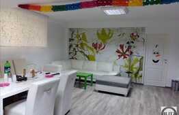 Spatiu pentru birou, 90 mp utili, imobil de tip casa, zona Piata Engels