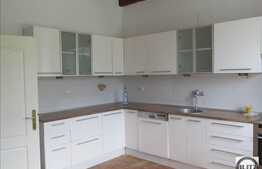 Casa individuala pentru birouri, 300 mp, zona linistita