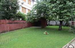 Casa interbelica, 270 mp utili, zona linistita de case!