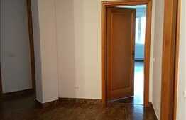 Casa ideala pentru firme de IT, 360 mp,  parcari, curte