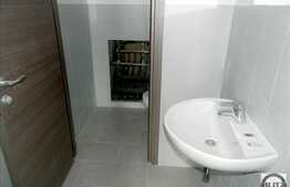 5 etaje cu 145 mp utili/etaj compartimentat in 2 incaperi cu acces separat.