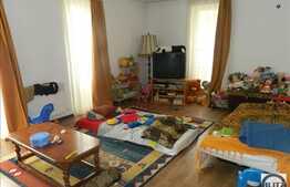 Apartament 2 camere, 57 mp utili,  loc de parcare, zona Porii!