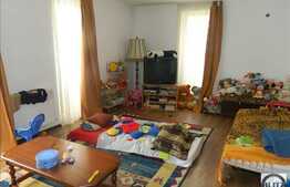 Apartament 2 camere, 57 mp utili,  loc de parcare, zona Porii!