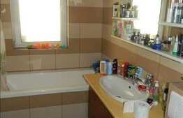 Apartament 2 camere, 57 mp utili,  loc de parcare, zona Porii!