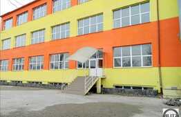 Spatiu cu 1700 mp pretabil pentru activitati de birouri sau comerciale