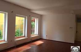 Casa individuala, 350 mp, 10 parcari, pretabil firma IT!