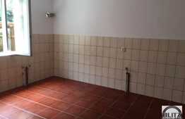 Casa individuala, 350 mp, 10 parcari, pretabil firma IT!