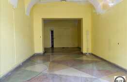 Spatiu comercial in zona centrala a orasului, vad auto si pietonal, 55 mp