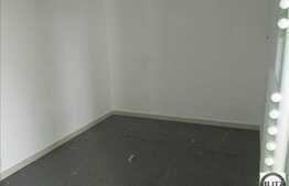 De vanzare 100 mp spatiu comercial, zona Grand Hotel Italia