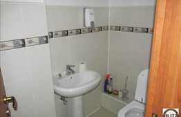 De vanzare 100 mp spatiu comercial, zona Grand Hotel Italia