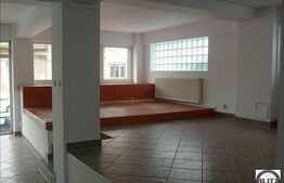 Pretabil cabinete medicale, sala de jocuri , sediu de firma !!