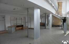 400 mp de spatiu . Multiple actvitati comerciale !!