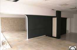 Spatiu comercial, in zona centrala, superfinisat cu vitrina de 25 m!!!