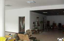 Pentru Restaurant, Sediu de Banca !