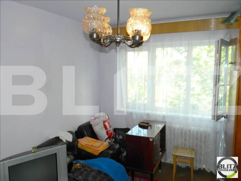 Vanzare apartament 3 camere in zona Septimiu Albinii, 67 mp