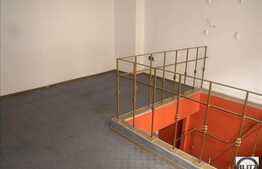 Restaurant/Sala de Jocuri/ Cabinete !