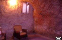 Spatiu central cu intrare din strada principala !