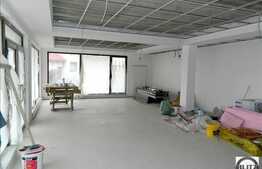 Imobil cu destinatie polivalenta cu 340 mp utili