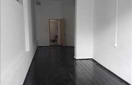 Spatiu comercial, 40 mp, vad bun, vitrina la strada!