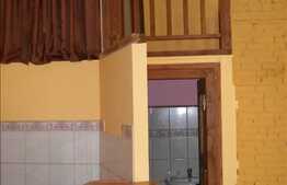 Spatiu comercial la Intersectie !! Pentru Fast Food , Sala De Jocuri, Cafenea !