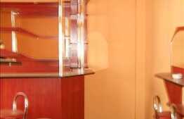 Cafenea La Cheie !!! Terasa 50 mp !