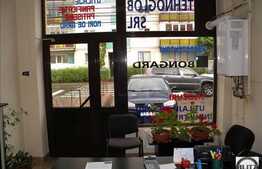 Spatiu comercial cu vad , potrivit pentru cofetarie, salon, magazin !!