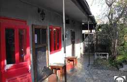 Spatiu comercial de tip bar situat in casa !