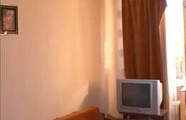 Vanzare apartament cu 4 camere si 2 locuri parcare, zona Piata Hermes