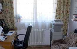 Vanzare apartament cu 4 camere si 2 locuri parcare, zona Piata Hermes