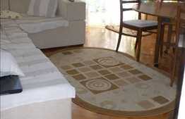 Vanzare apartament cu 4 camere si 2 locuri parcare, zona Piata Hermes