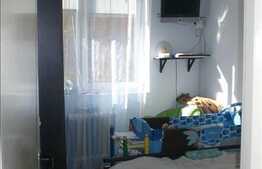 Vanzare apartament cu 4 camere si 2 locuri parcare, zona Piata Hermes