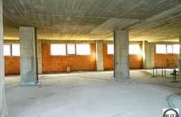 Spatiu comercial, 103 mp, semifinisat