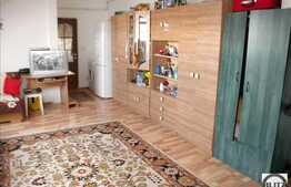 Apartament la semimansarda, 32 mp