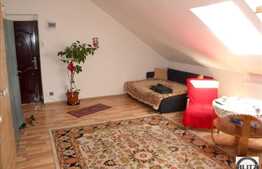 Apartament la semimansarda, 32 mp