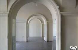 Spatiu comercial ultracentral cu suprafata generoasa 200 mp!