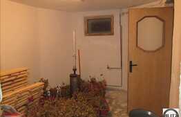 Inchiriere spatiu comercial cu 70 mp in zona Campului, finisat