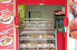 Pentru Amatorii De Fast Fooduri ! Zona Ultracentrala Traficata Pietonal !!!