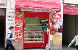 Pentru Amatorii De Fast Fooduri ! Zona Ultracentrala Traficata Pietonal !!!