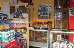 Vanzare spatiu comercial de 78 mp utili, vad comercial bun!