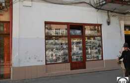 Spatiu ultracentral cu vad maxim , artera principala si pietonala  !!